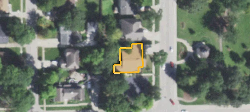112 Oak Ave