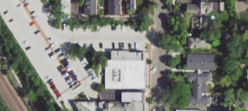 586 Lincoln Ave