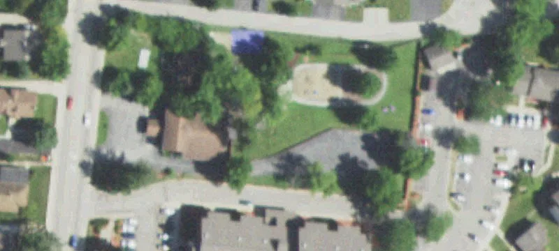 689 Main St