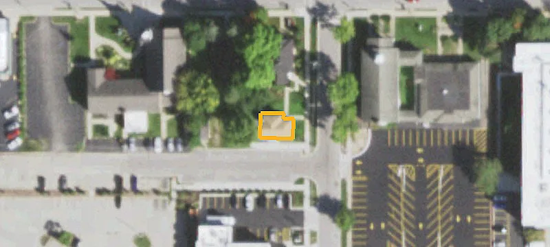 112 Wool St