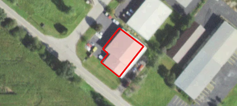 3200 Lakeside Ct