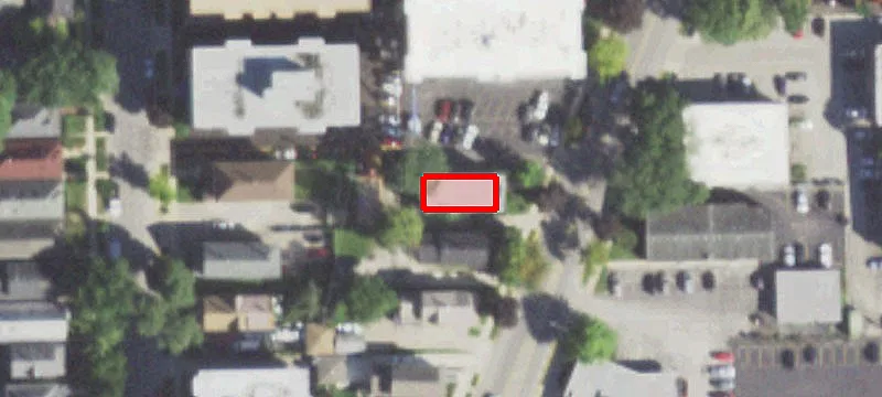 327 Des Plaines Ave