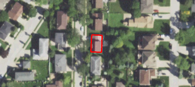 9221 Willow Ln