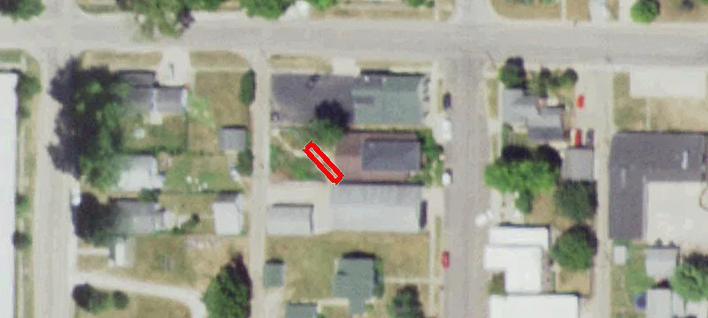 211 2nd St