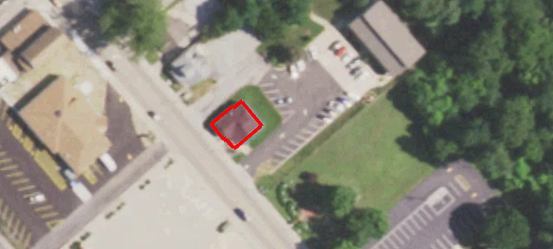 910 Main St