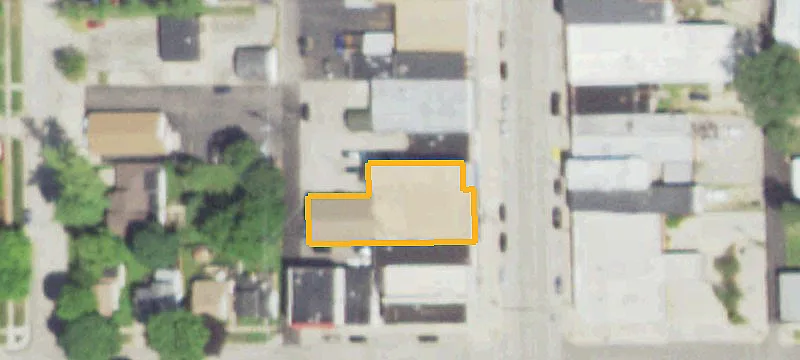 421 Main St