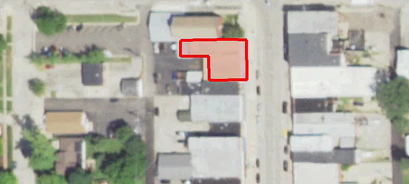 411 Main St