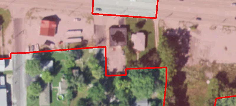 36 Macarthur Dr