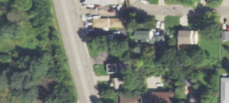 2435 Grn Bay Rd