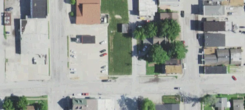 15 Illinois St