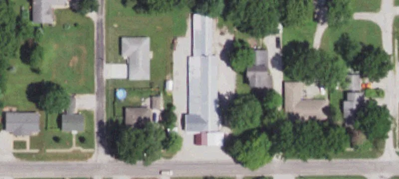 824 Ctr St