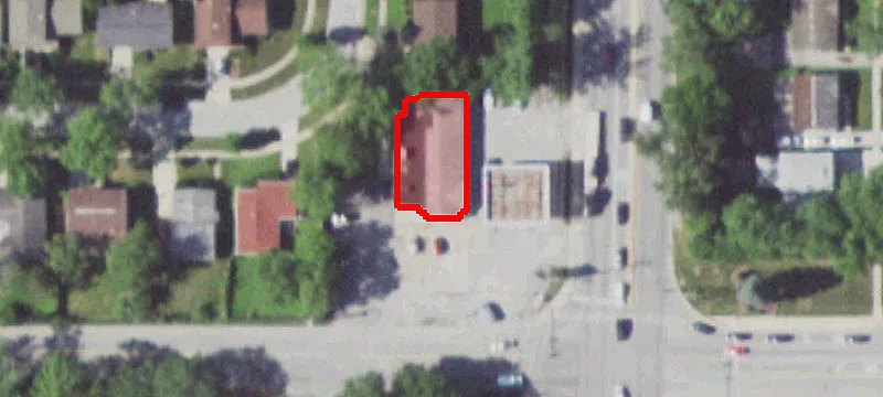 1018 Iowa St