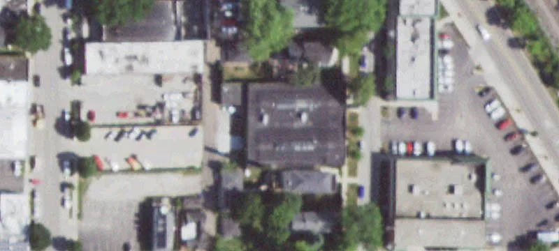 2108 Jackson Ave