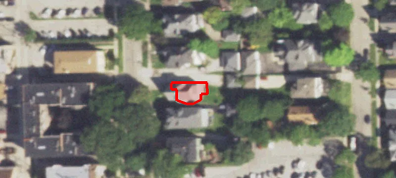 25 6th Ave