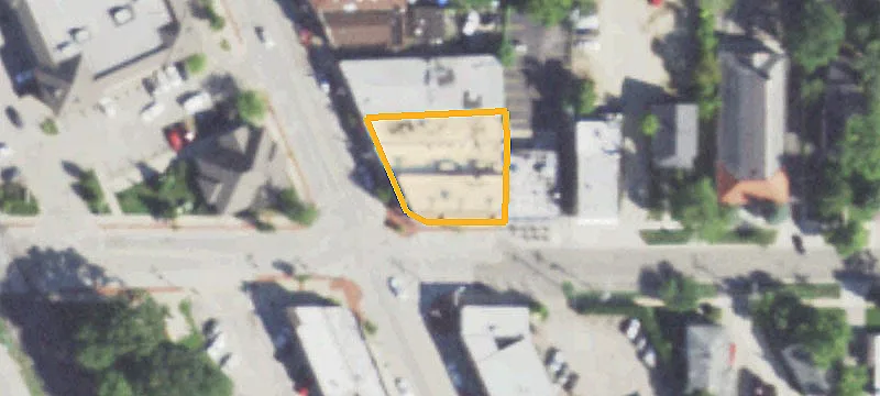 301 Waukegan Ave