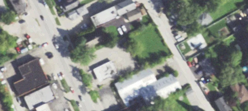 2641 Waukegan Ave