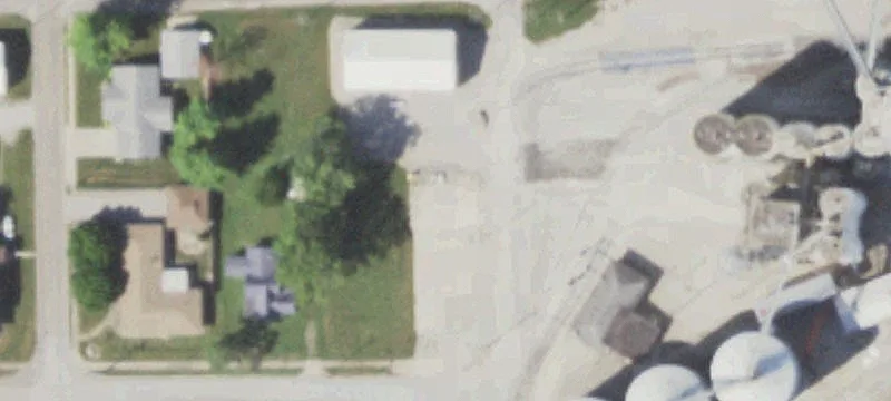 10 Teeter St