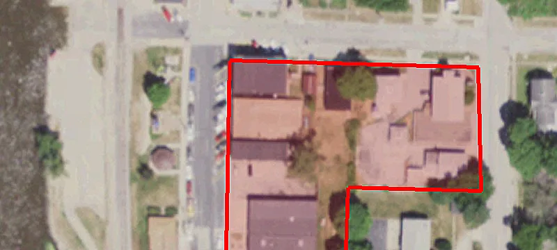 106 Main St