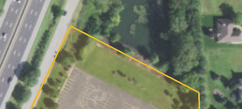 19356 Frontage Rd
