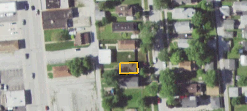 2728 Commercial Ave