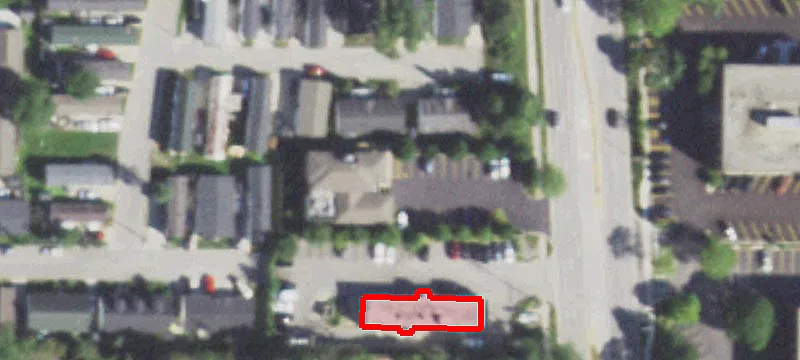 2400 Waukegan Rd