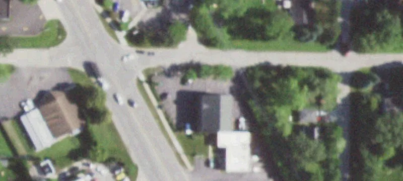 33 Waukegan Rd