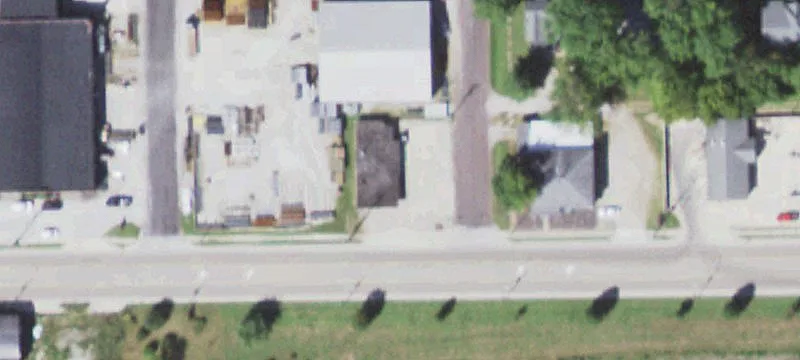 555 Harris Ave