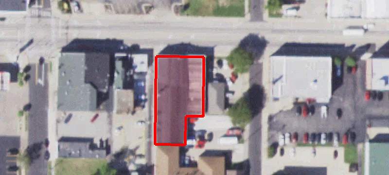 1004 Main St