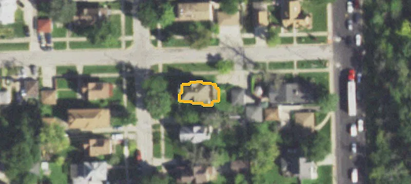 303 2nd Ave