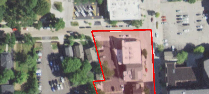 5208 Main St