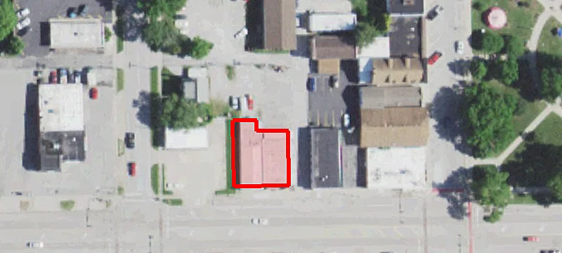 811 Broadway