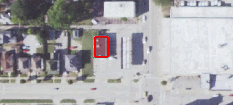 601 Neil St