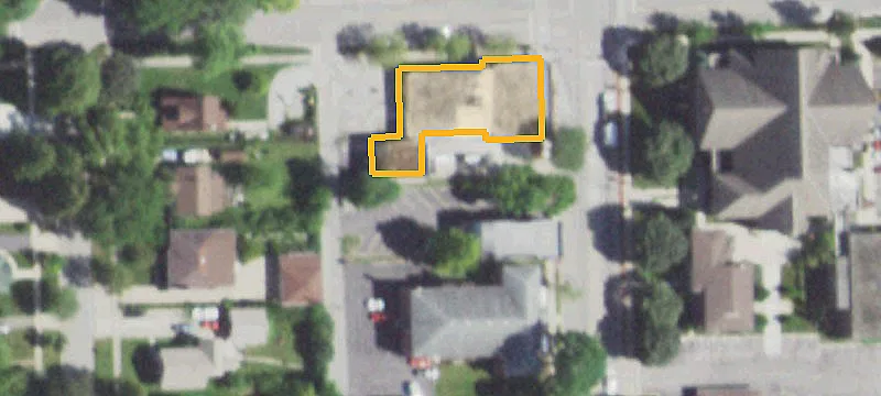 110 Cass Ave
