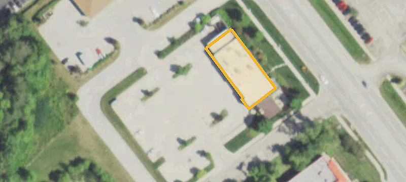440 Spruce Dr