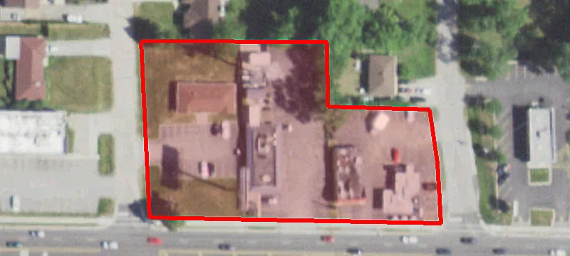 908 Roosevelt Rd