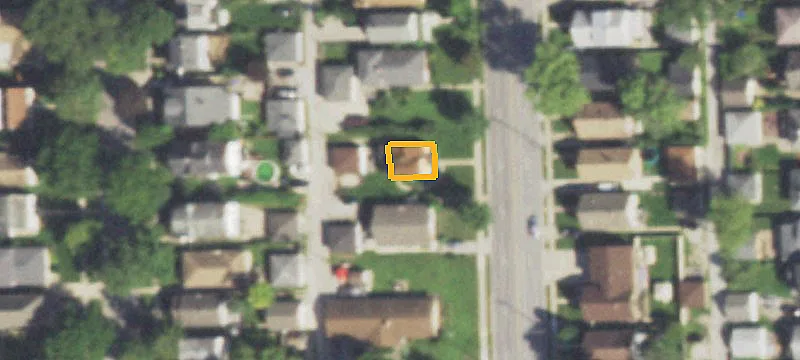 134 Ee Ave