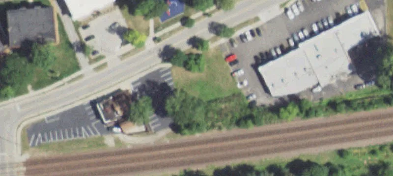401 Cres Blvd, Unit 21