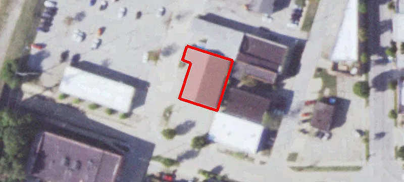 44 Logan St
