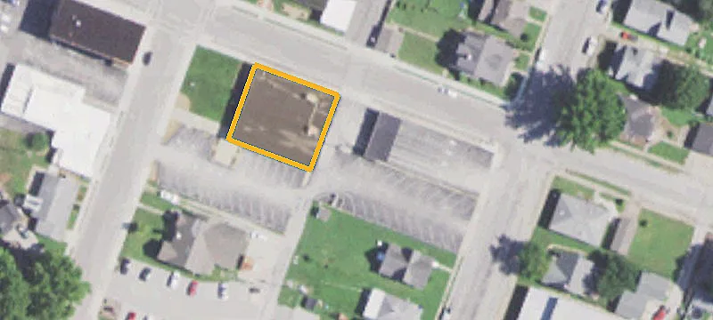 100 2nd St