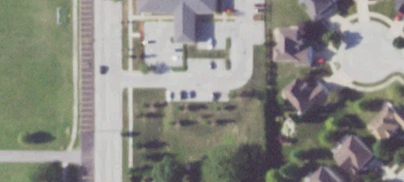 17211 Paxton Ave