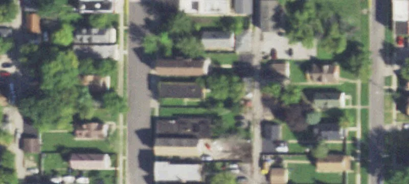1313 Victoria Ave