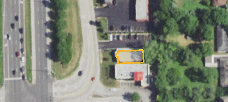 559 Frontage Rd