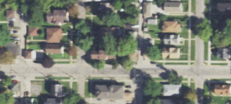 1549 Victoria Ave