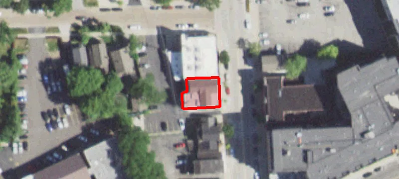 5222 Main St