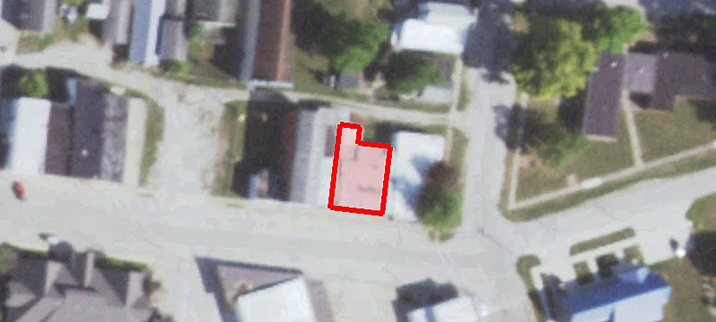 128 Main St