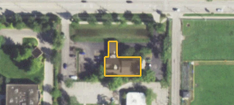 1170 Park W Ave