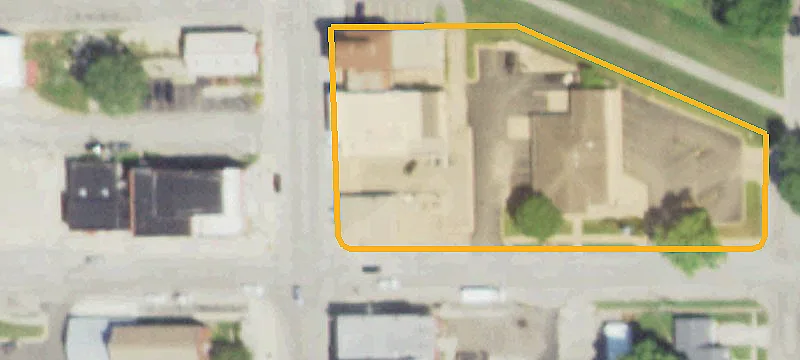 318 Main St
