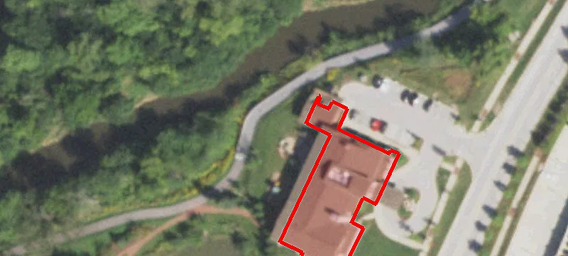 0n150 Winfield Rd