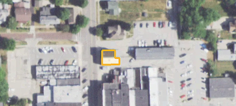 121 Main St