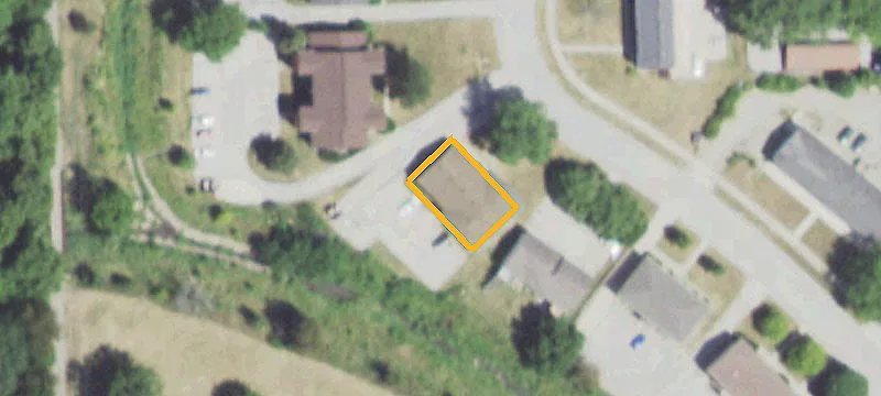 713 Golfcrest S Rd